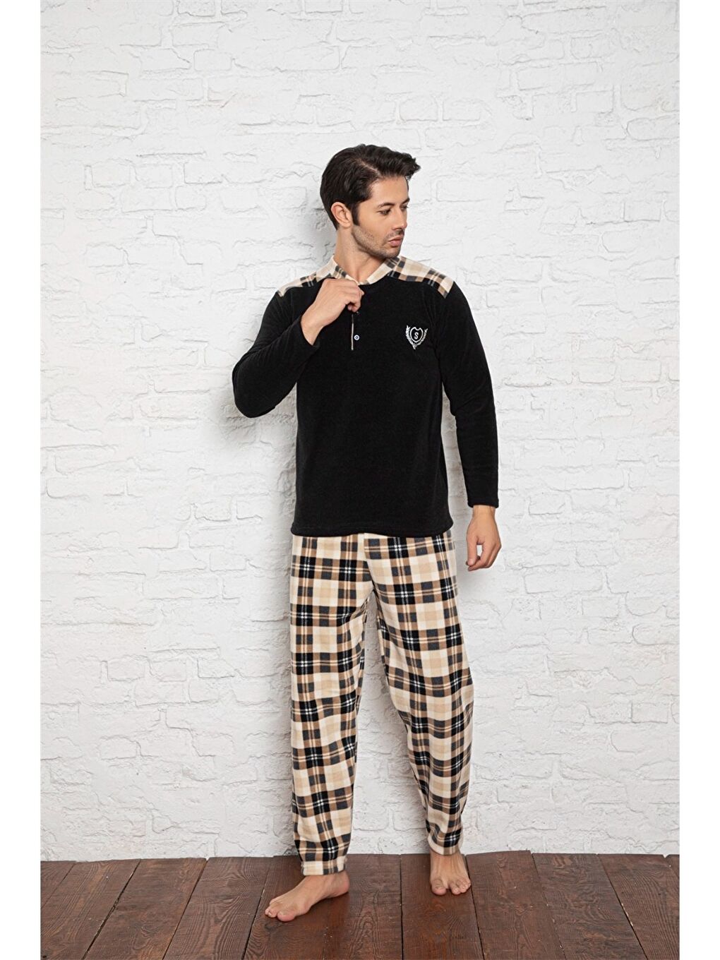 Siyah Standart Kalıp Polar Erkek Pijama Takımı