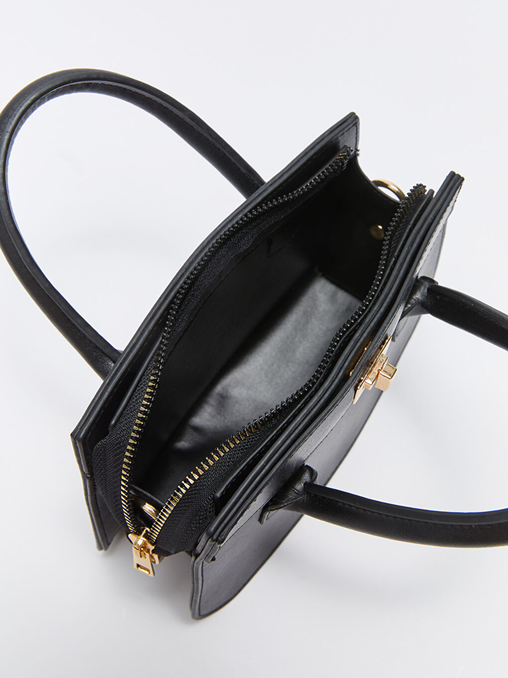 Siyah Deri Görünümlü Kadın Kol Çantası-5