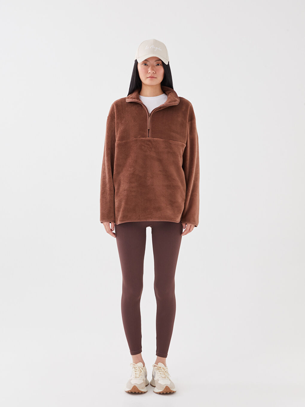 Kahverengi Dik Yaka Düz Uzun Kollu Kadın Pelüş Sweatshirt-2