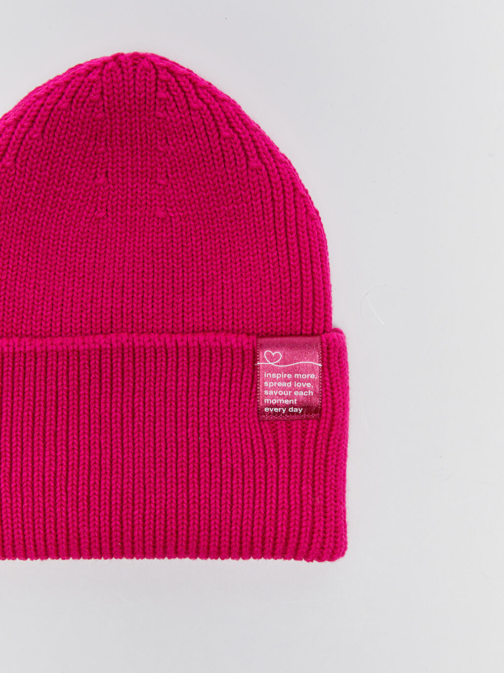 Tag Detailed Women's Tricot Beanie-4