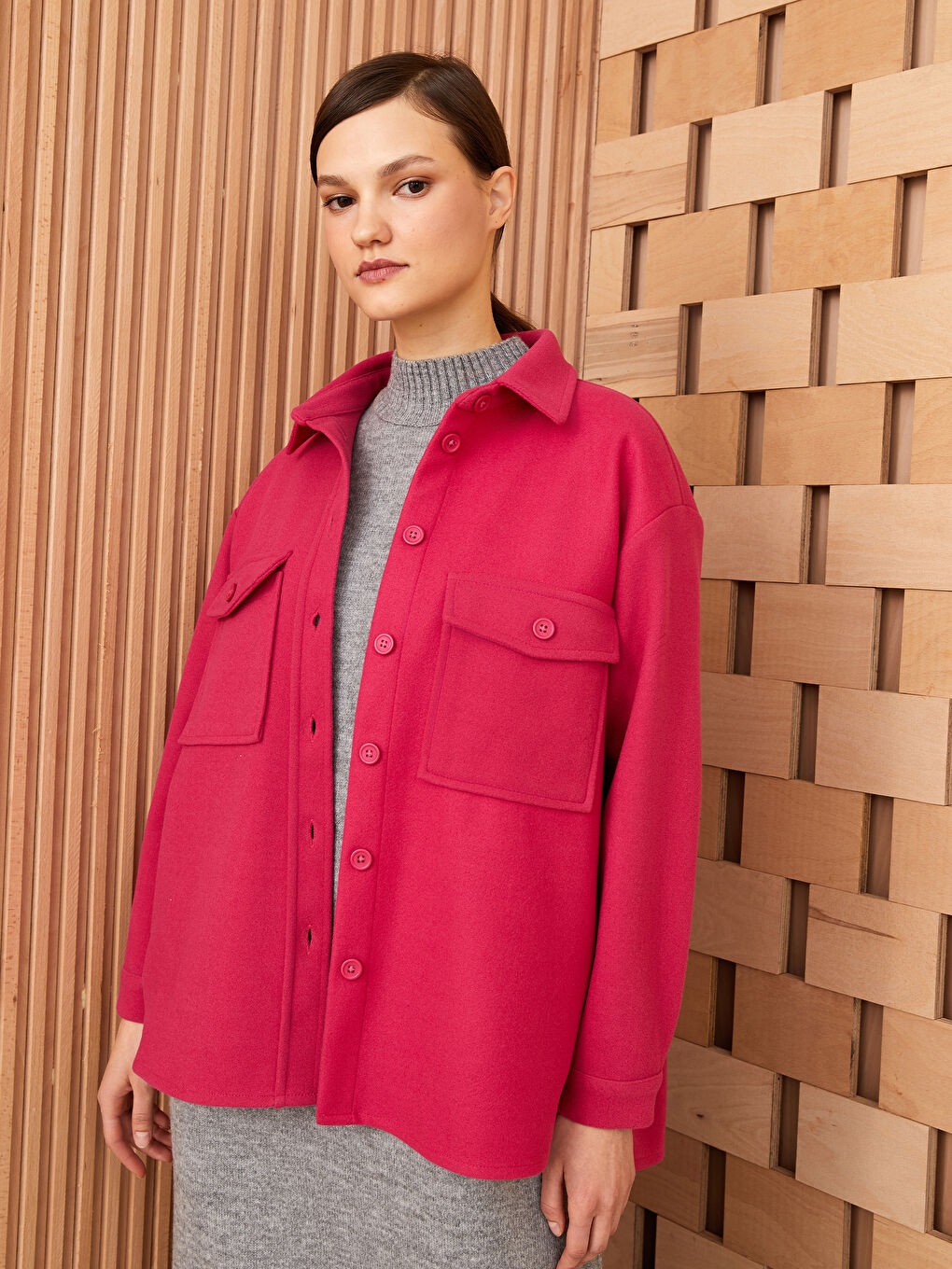 უბრალო გრძელმკლავიანი ქალებისთვის პერანგი ტუნიკა