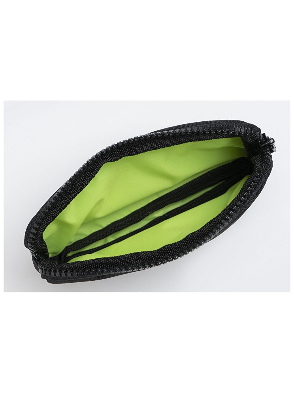 Etiket Baskılı Kadın Makyaj Çantası-3