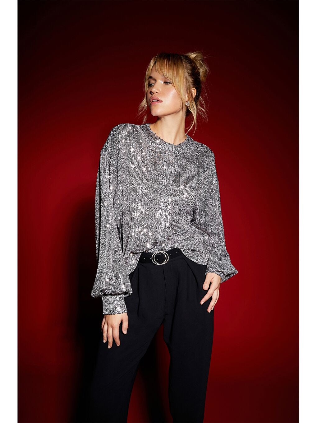 Gri Hakim Yaka Pul Payetli Kadın Gömlek-1