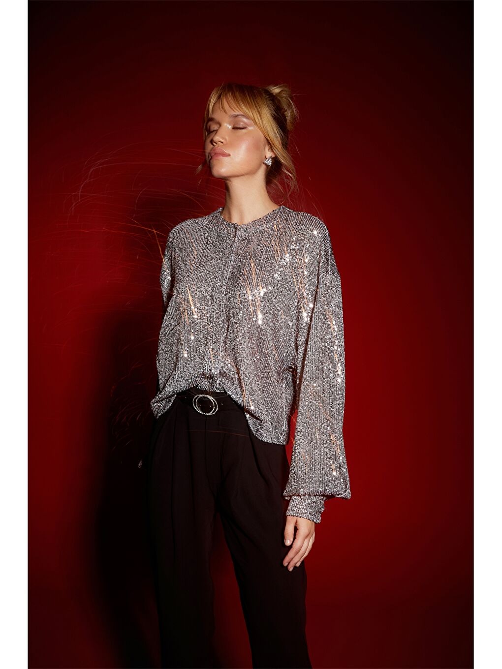 Gri Hakim Yaka Pul Payetli Kadın Gömlek-3