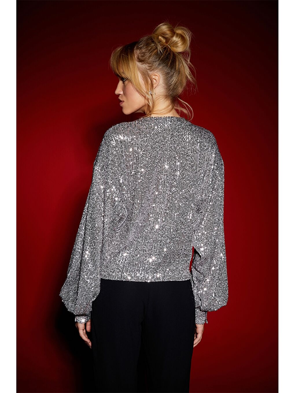 Gri Hakim Yaka Pul Payetli Kadın Gömlek-4