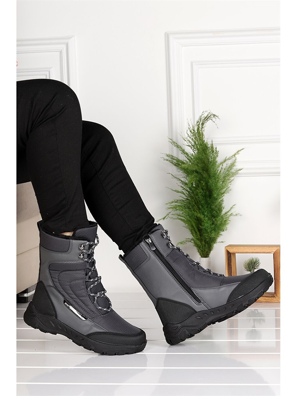 Gri Bağcık ve Fermuarlı Kadın Kar Botu-2