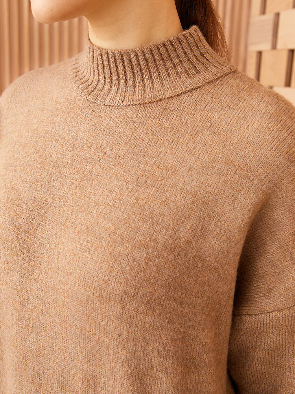 Kahverengi Yarım Balıkçı Yaka Oversize Kadın Triko Elbise-3