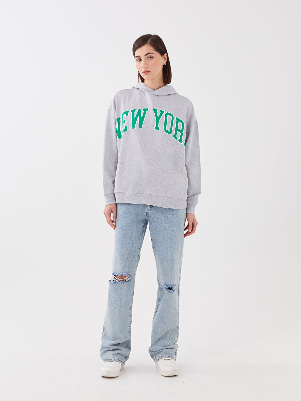 Gri Kapüşonlu Uzun Kollu Baskılı Kadın Sweatshirt-2