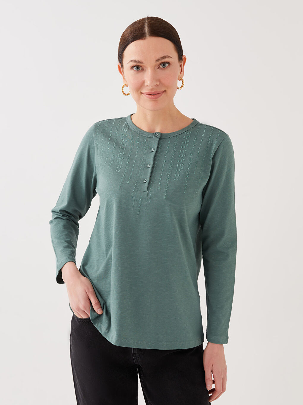 Yeşil Kadın Bisiklet Yaka Nakışlı Uzun Kollu Bluz