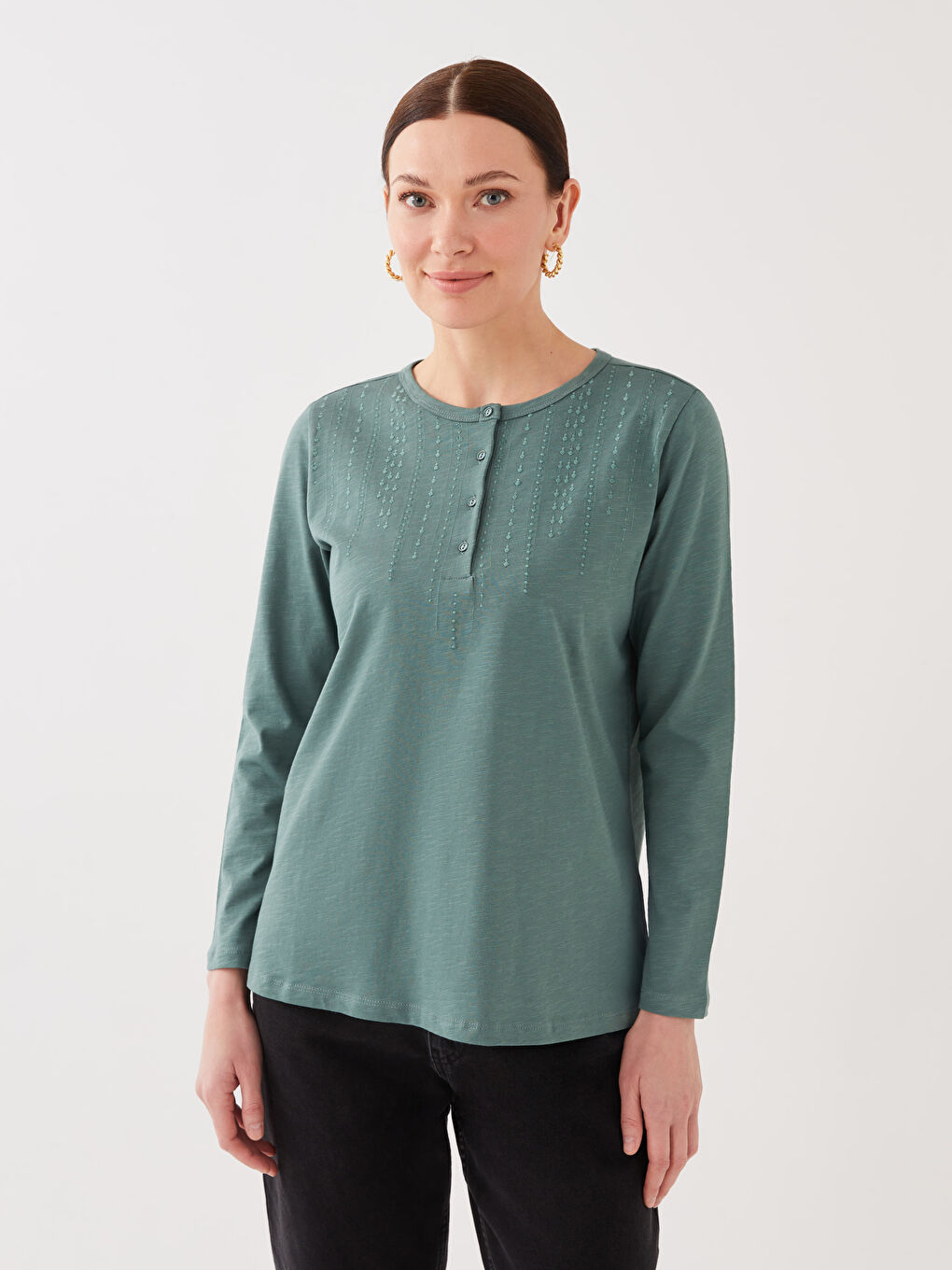 Yeşil Kadın Bisiklet Yaka Nakışlı Uzun Kollu Bluz-1