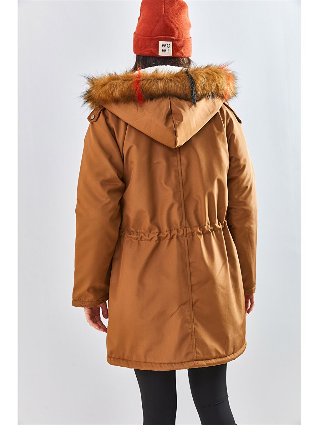 Bej Kürk Detaylı Kapüşonlu Kadın Mont-4