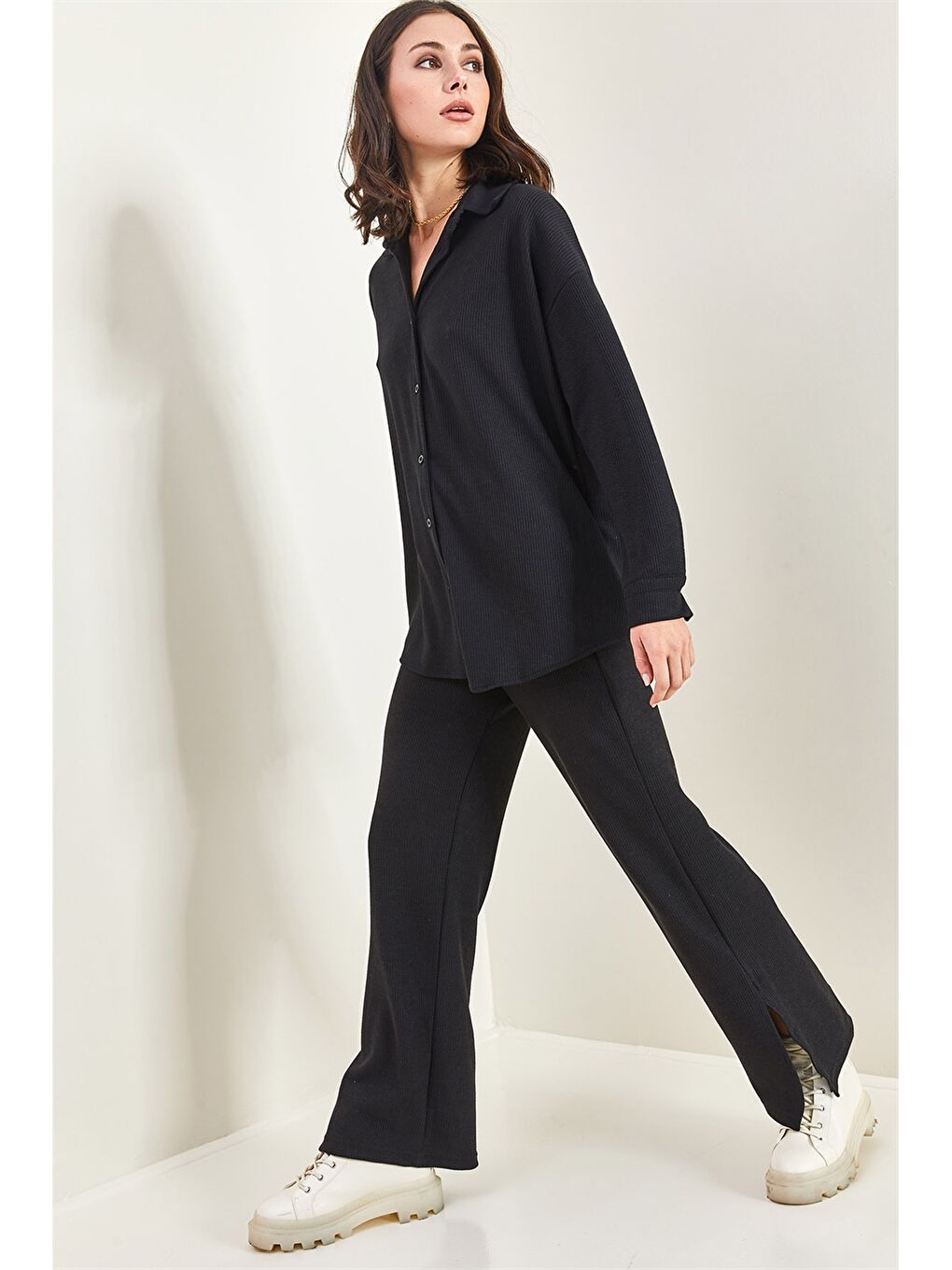 Siyah Gömlek Yaka Düz Uzun Kollu Kadın Eşofman Takımı