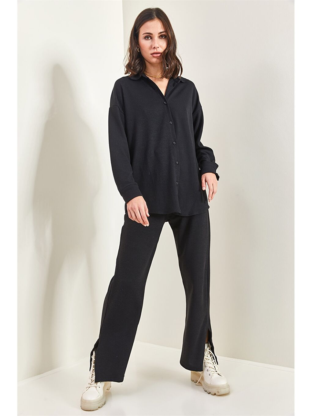 Siyah Gömlek Yaka Düz Uzun Kollu Kadın Eşofman Takımı-1