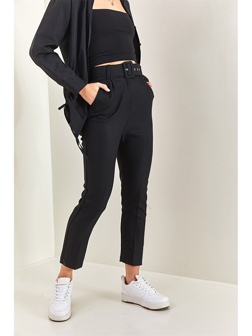 Siyah Yün Efekt Kaplamalı Kadın Pantolon-4