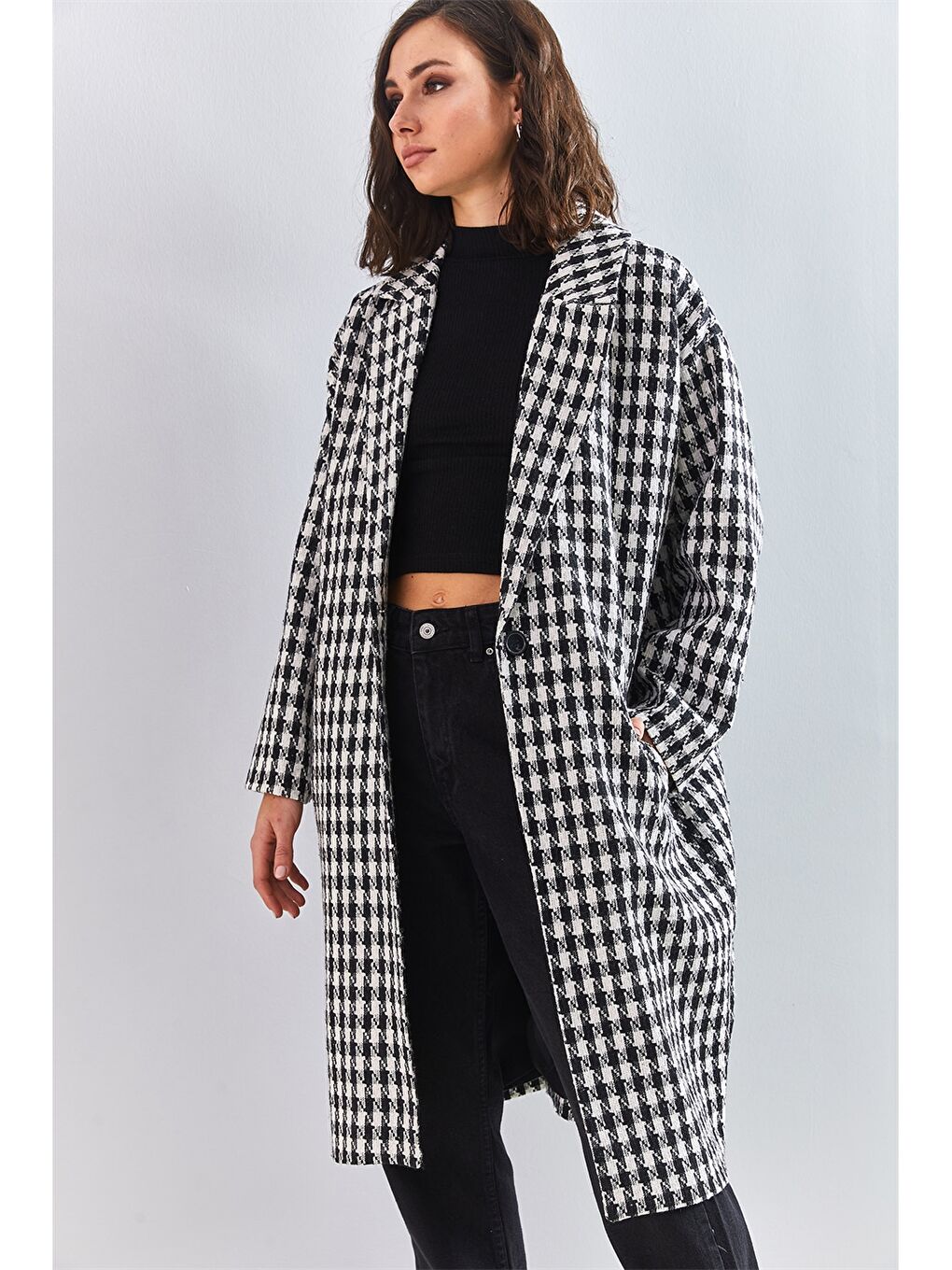 Siyah Ceket Yaka Kazayağı Desenli Uzun Kollu Kadın Kaşe Kaban-5