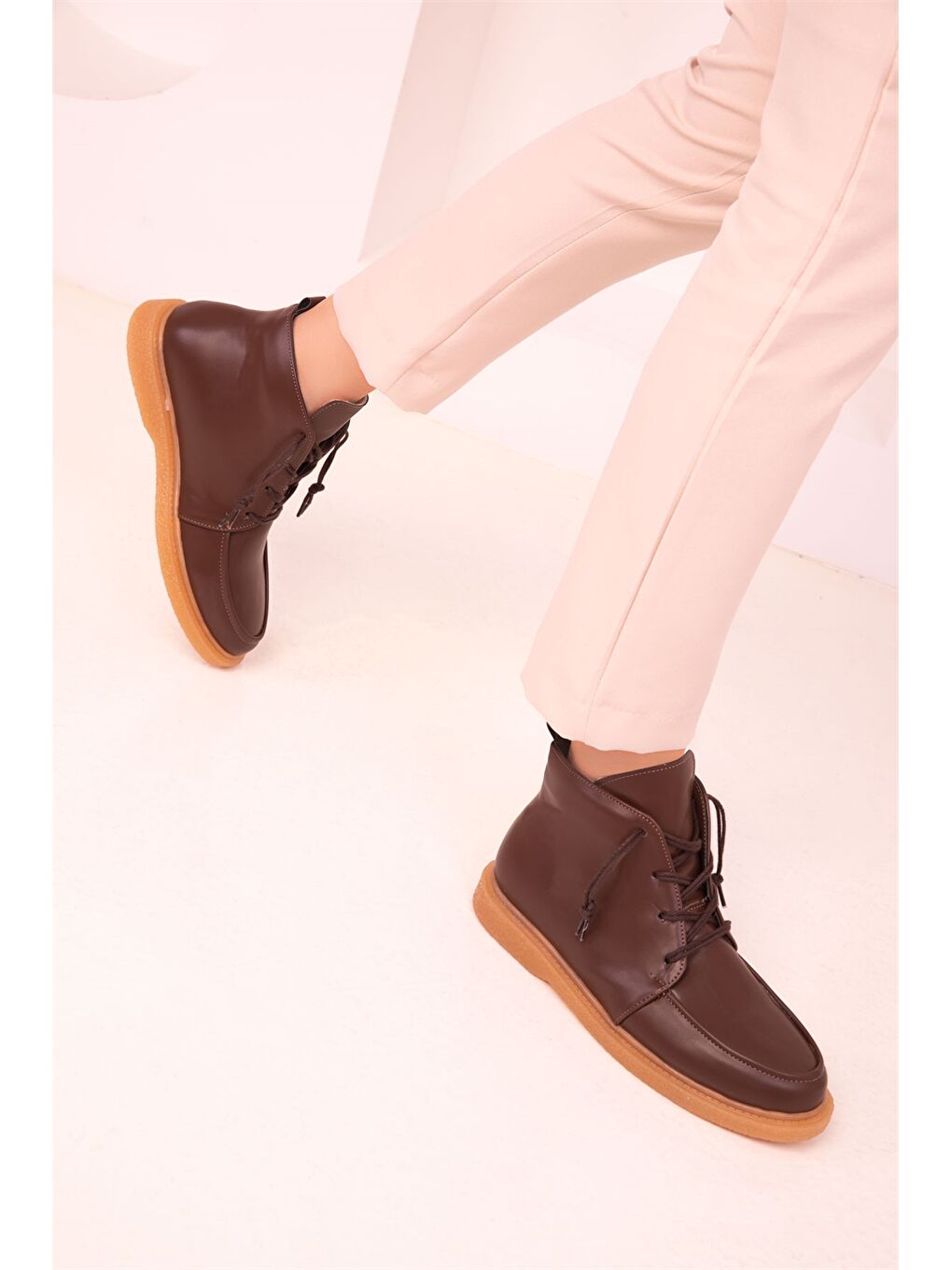 Kahverengi Bağcıklı Bilek Boy Kadın Bot-3