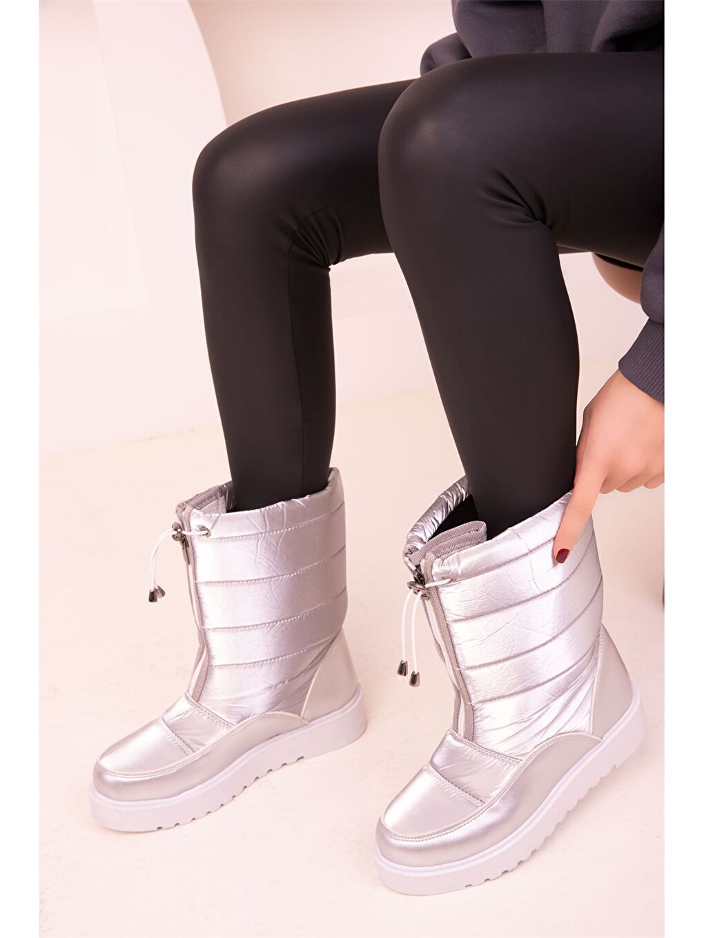 Gri Fermuarlı Kadın Kar Botu-2