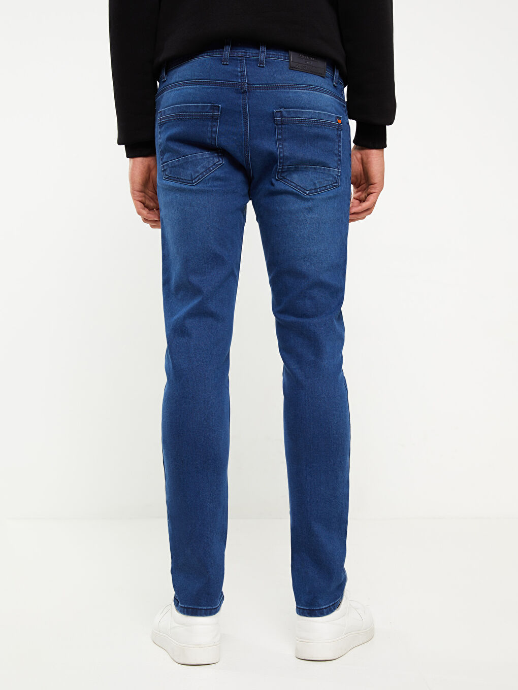 Mavi Rahat Kalıp Erkek Jean Pantolon-3