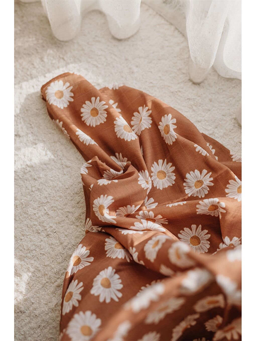 Turuncu Desenli Kız Bebek Müslin Örtü 120x120 cm-2