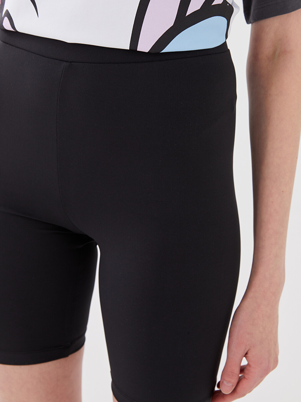 Women's Elastic Waist Plain Short Leggings-4