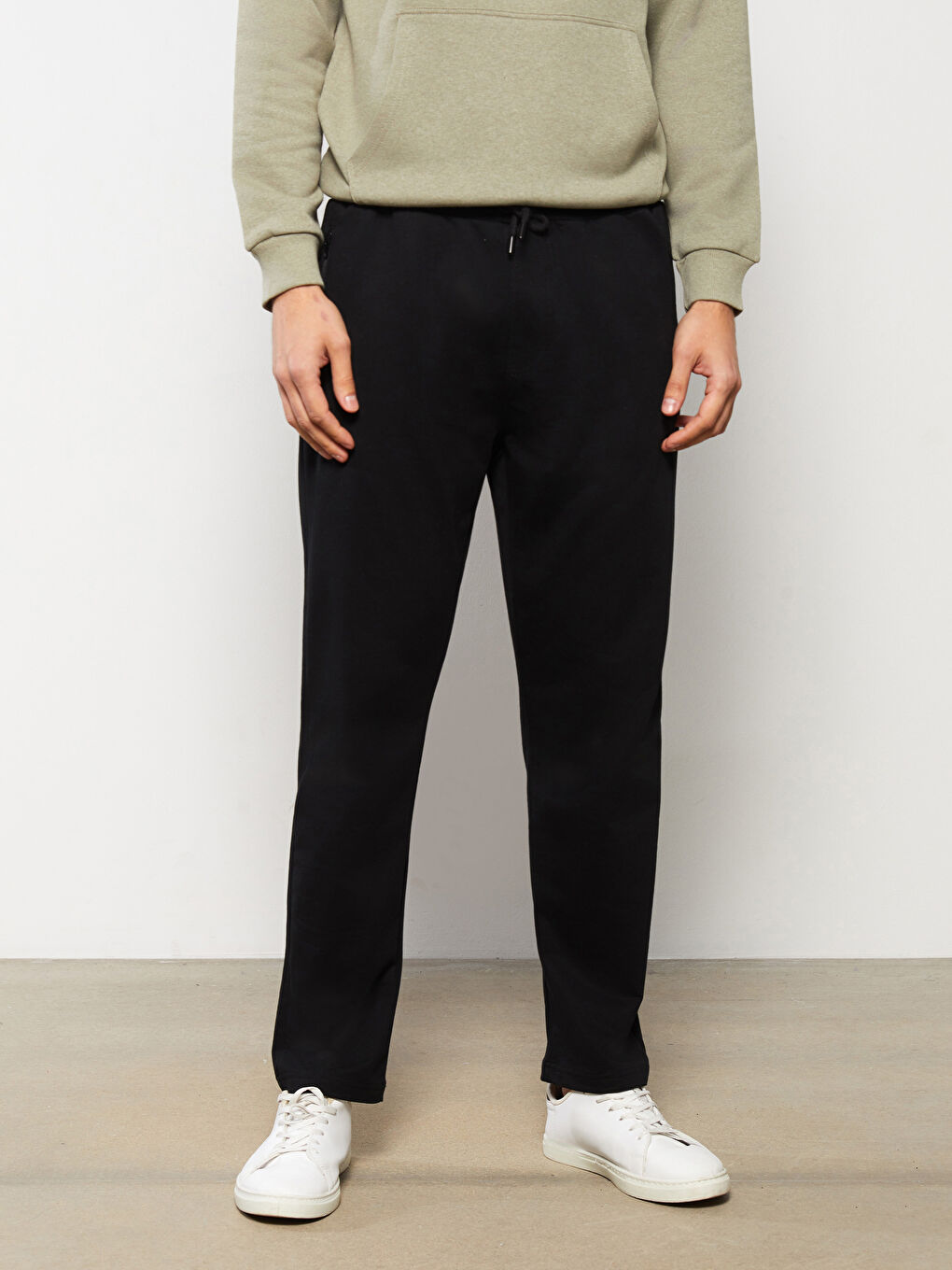 Siyah Standart Kalıp Erkek Eşofman Altı-11