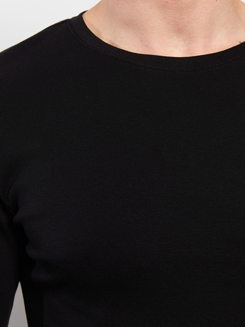 Siyah Bisiklet Yaka Uzun Kollu Penye Erkek Tişört-3