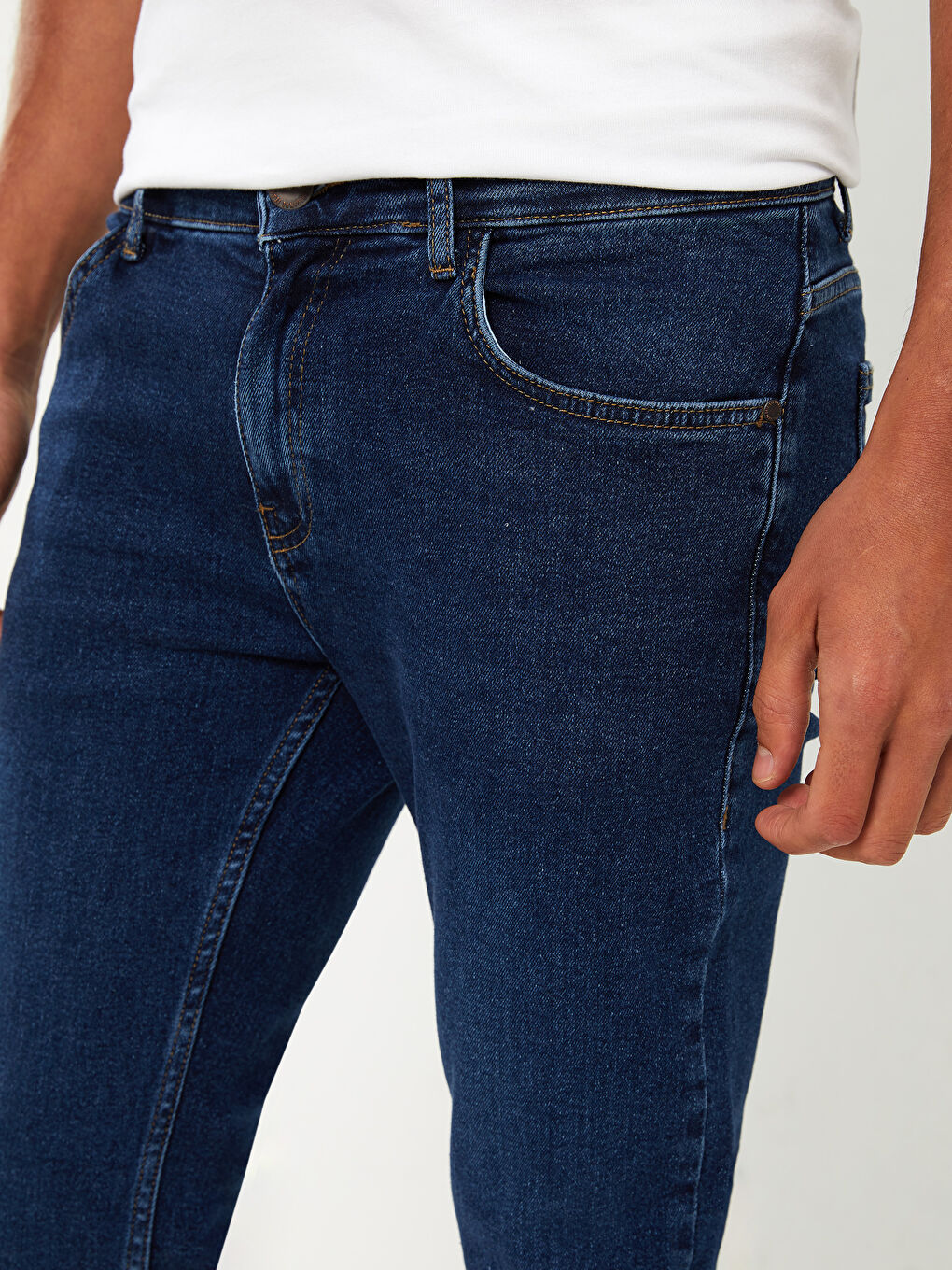 750 Slim Fit Men's Jeans-4