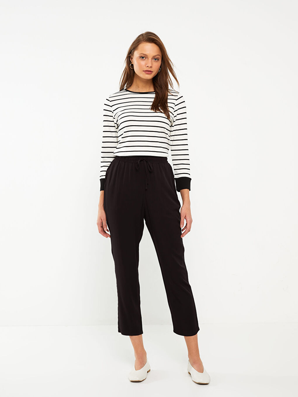 LCWAIKIKI Basic Carrot Cut Straight Gabardine Women's Trousers -S30141Z8-CVL