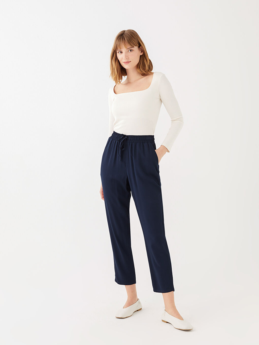 Carrot Cut Straight Gabardine Women's Trousers -S30141Z8-E1J