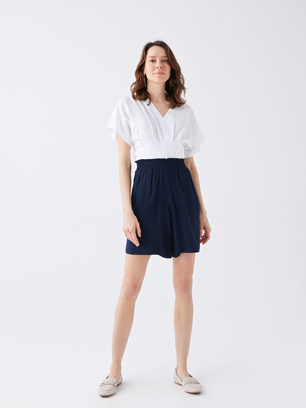 Lacivert Beli Lastikli Rahat Kalıp Kadın Şort-1