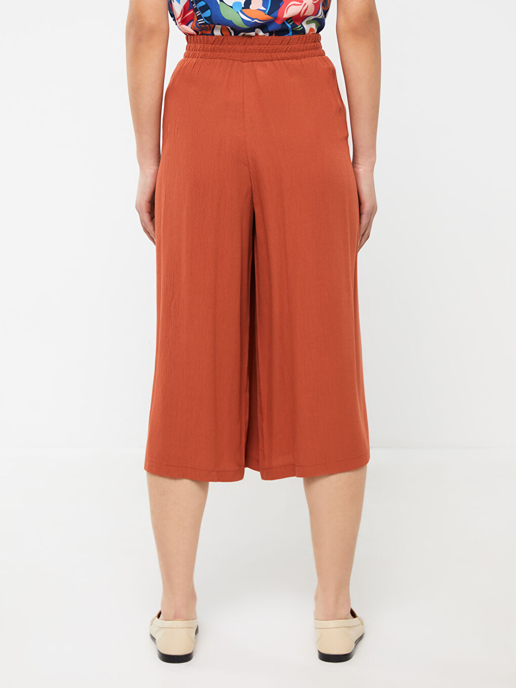 Elastic Waist Comfortable Fit Women's Capri -S30143Z8-H2C