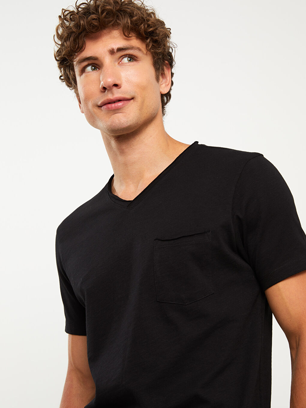 تي شيرت ياقة على شكل حرف V كم قصير جيرسي للرجال