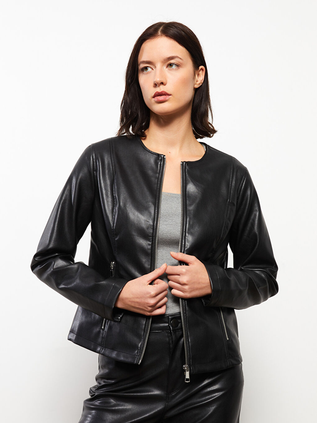 Siyah Bisiklet Yaka Kadın Deri Görünümlü Ceket