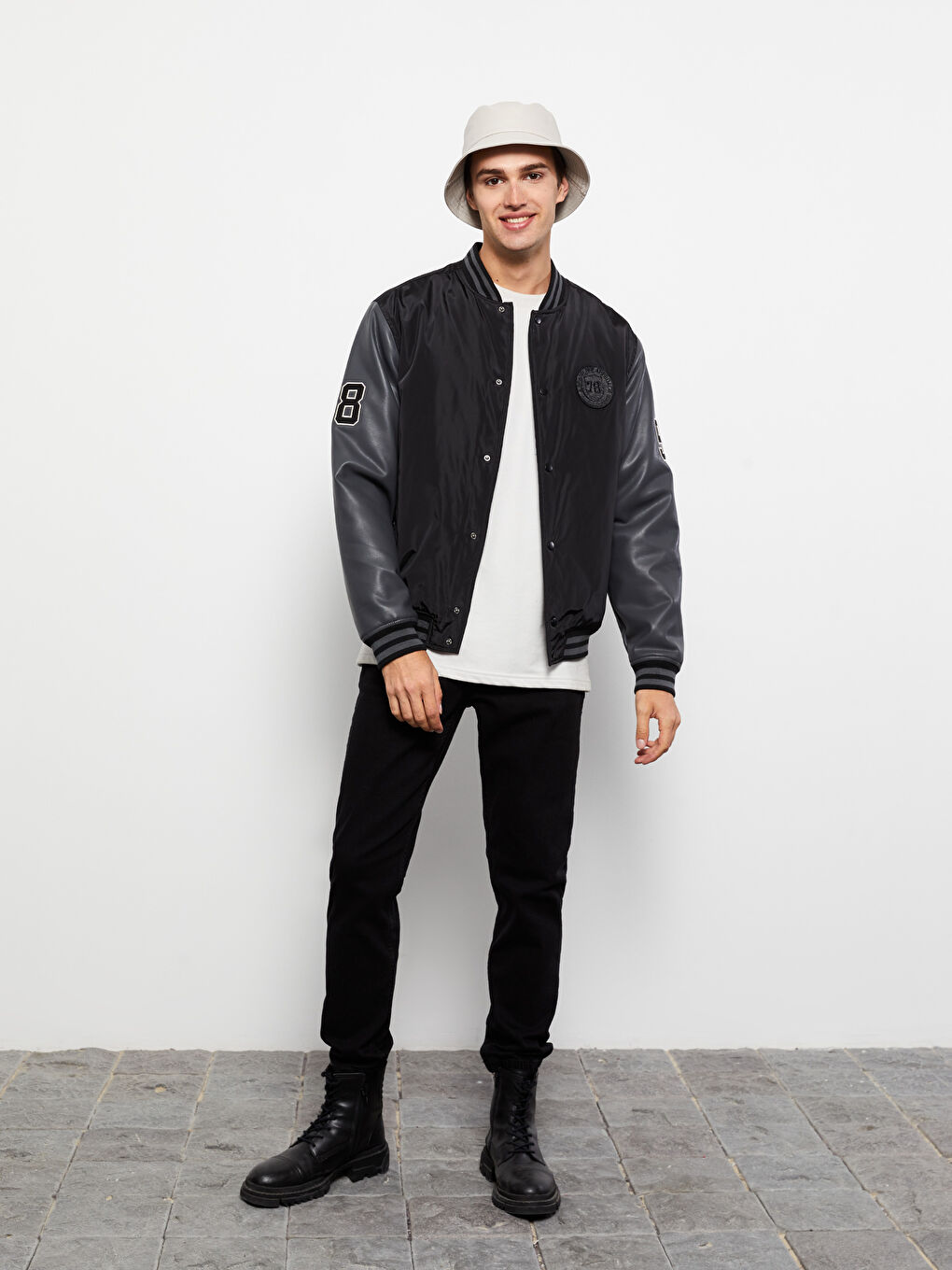 Куртка-бомбер для чоловіків зі стандартним кроєм і коміром коледж-1