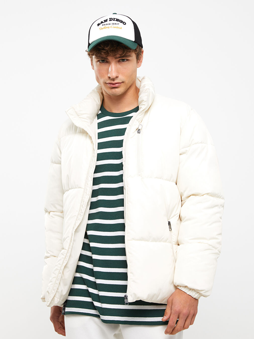 Standard Fit Trichterkragen Herren Steppmantel