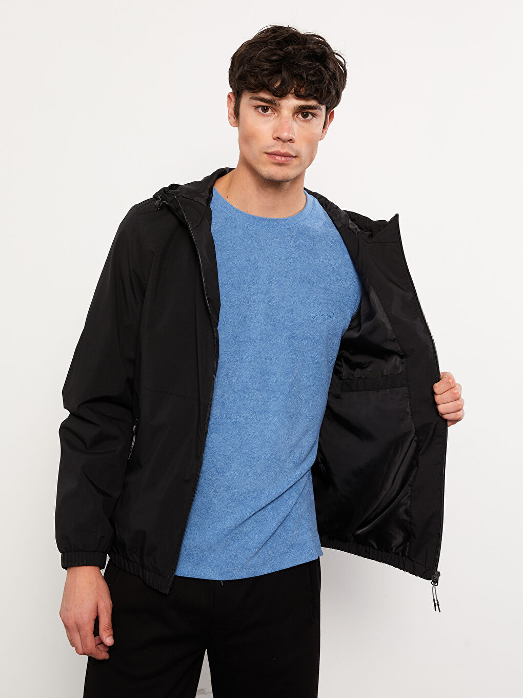 بالطو مطر بفتحة عادية بكابوش للرجال-2