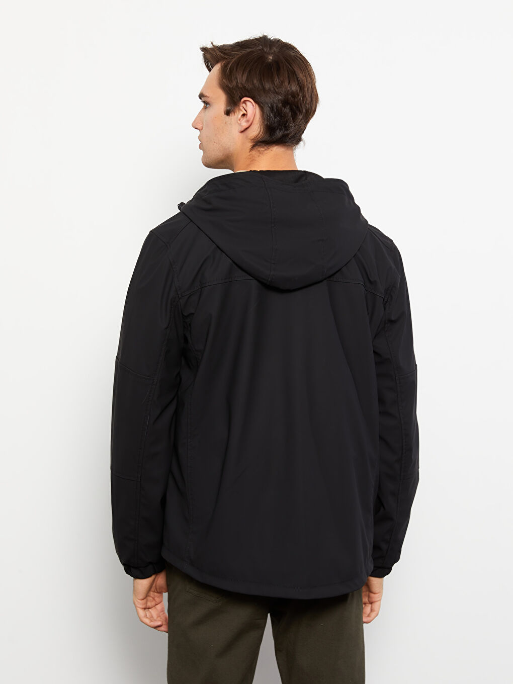 Дождевик с капюшоном стандартного кроя для мужчин-4