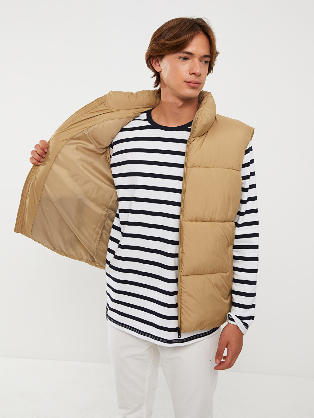 LCW Casual Standard Fit Funnel Neck Men's Puffer Gilet -S30334Z8-K5W
