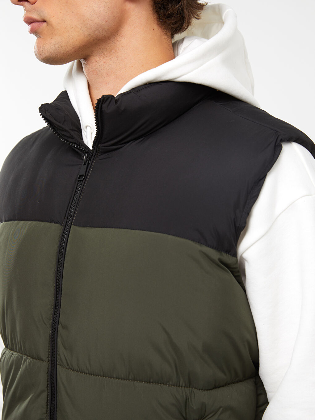 Standard Fit Funnel Neck Men's Puffer Gilet-4