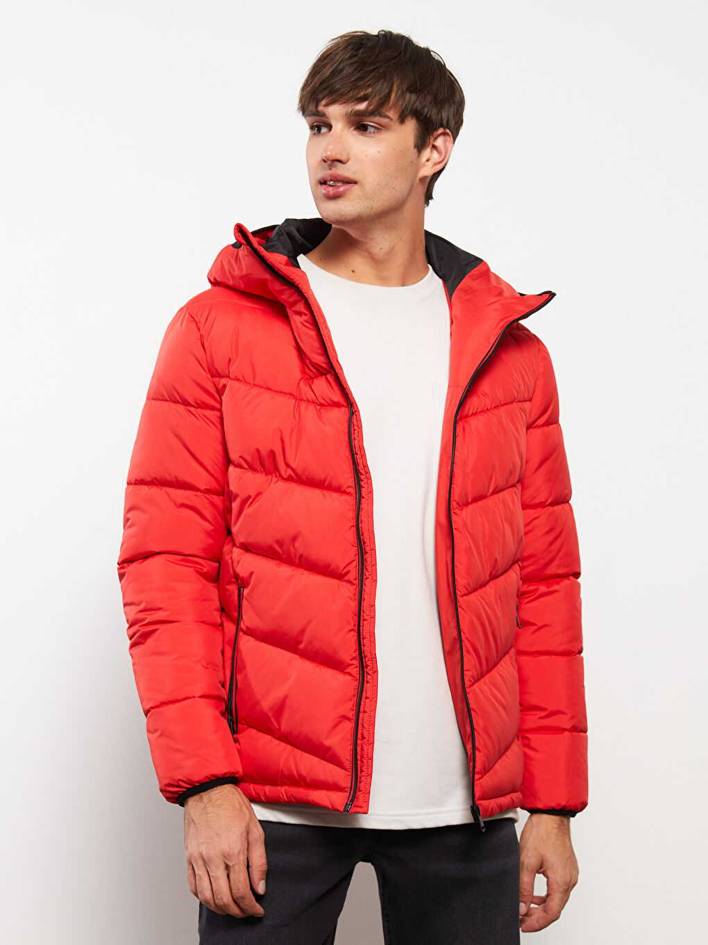 სტანდარტული ჭრა კაპიუშონიანი მამაკაცის დუტის ქურთუკი