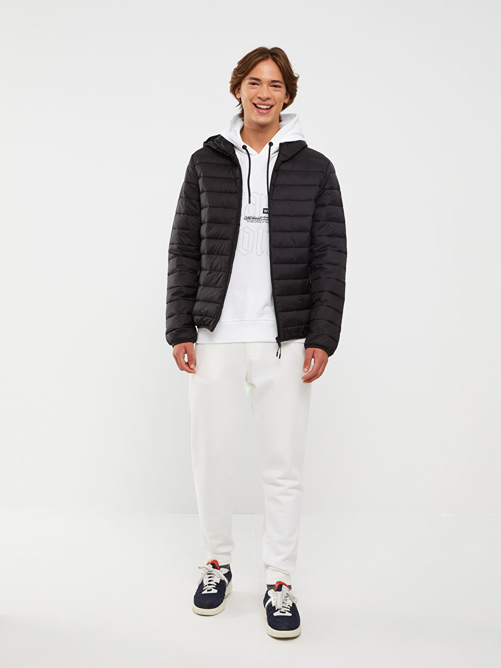 Siyah Slim Fit Kapüşonlu Erkek Şişme Mont-1