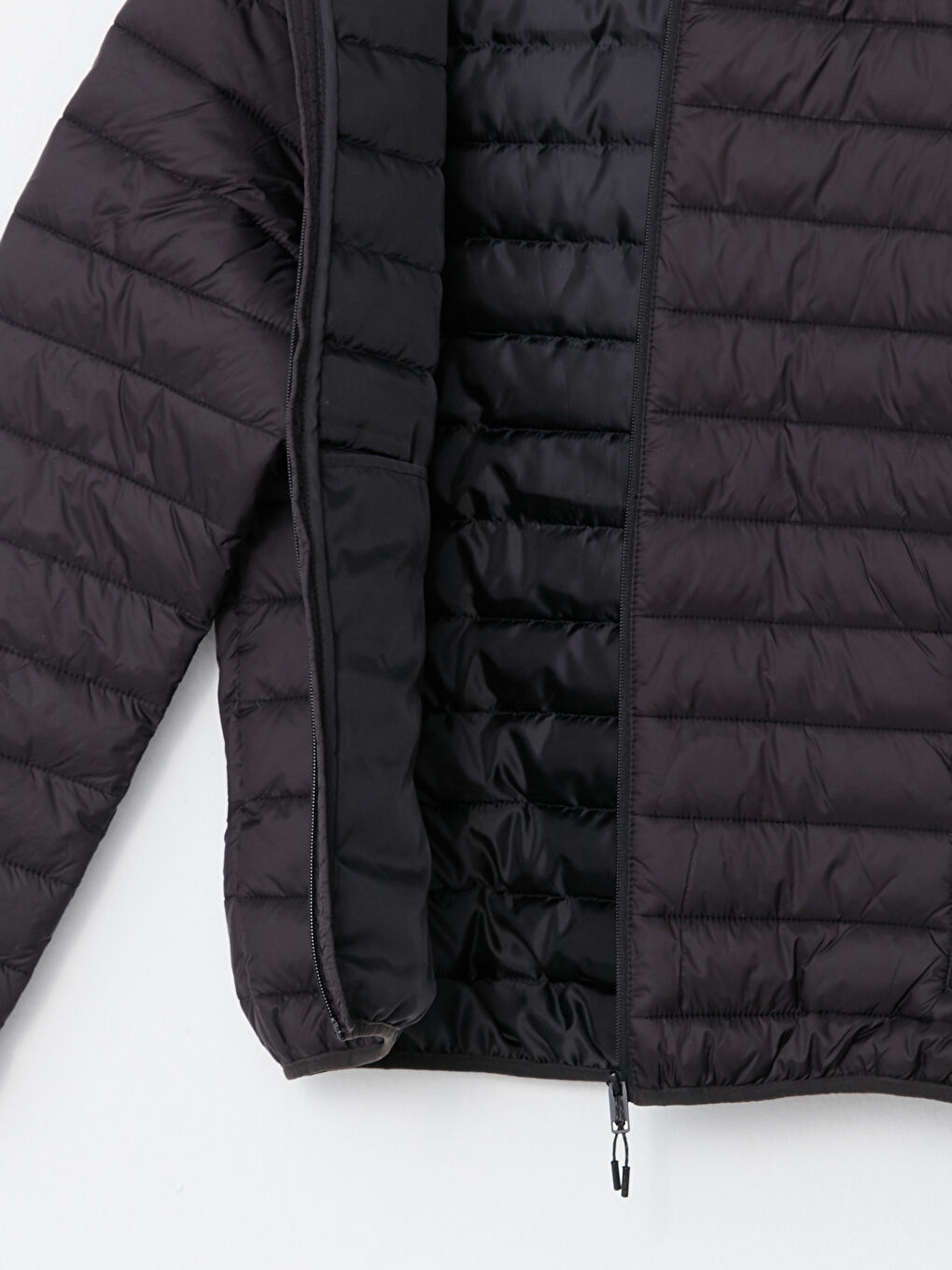 Siyah Slim Fit Kapüşonlu Erkek Şişme Mont-6