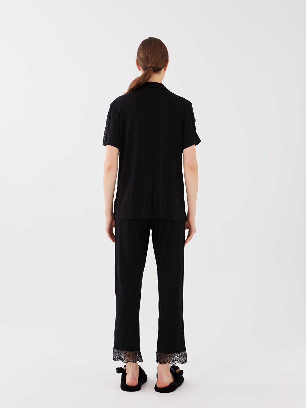 Siyah Gömlek Yaka Dantel Detaylı Kadın Pijama Takımı-4
