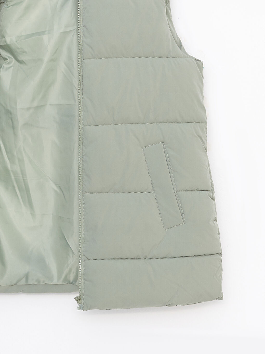 Vestă matlasată simplă cu glugă pentru femei-7