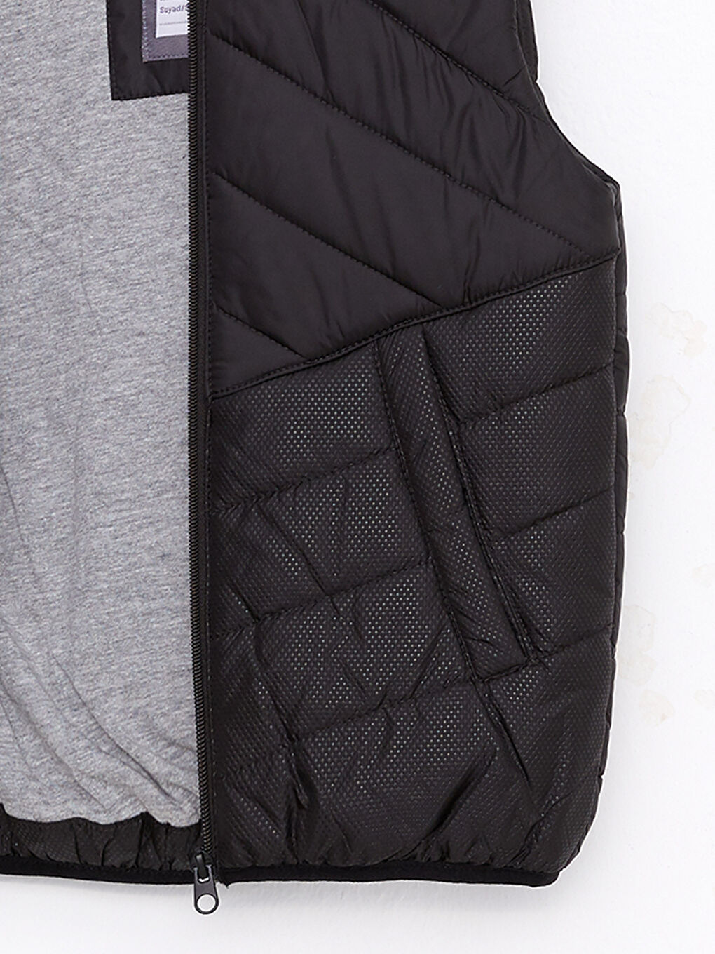 Siyah Kapüşonlu Baskılı Erkek Çocuk Şişme Yelek-2