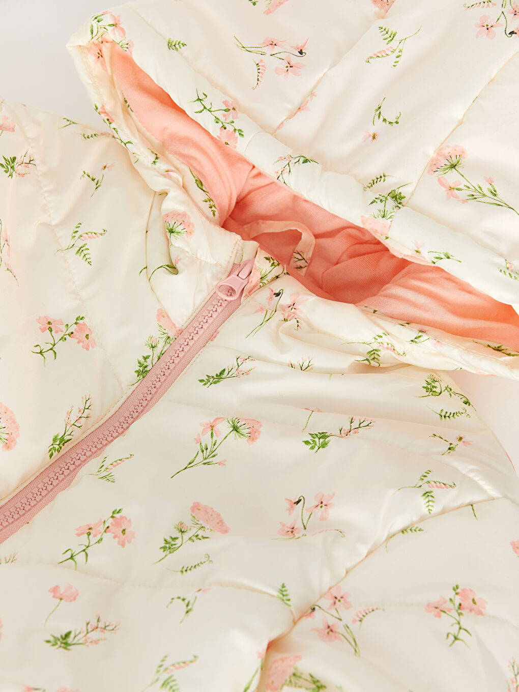 Geacă Matlasată Imprimată cu Glugă pentru Fete-6