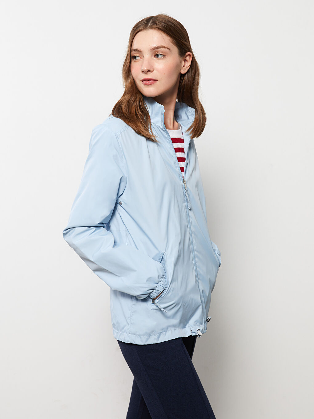 Әйелдерге арналған капюшонды өрнексіз жаңбырға арналған күрте