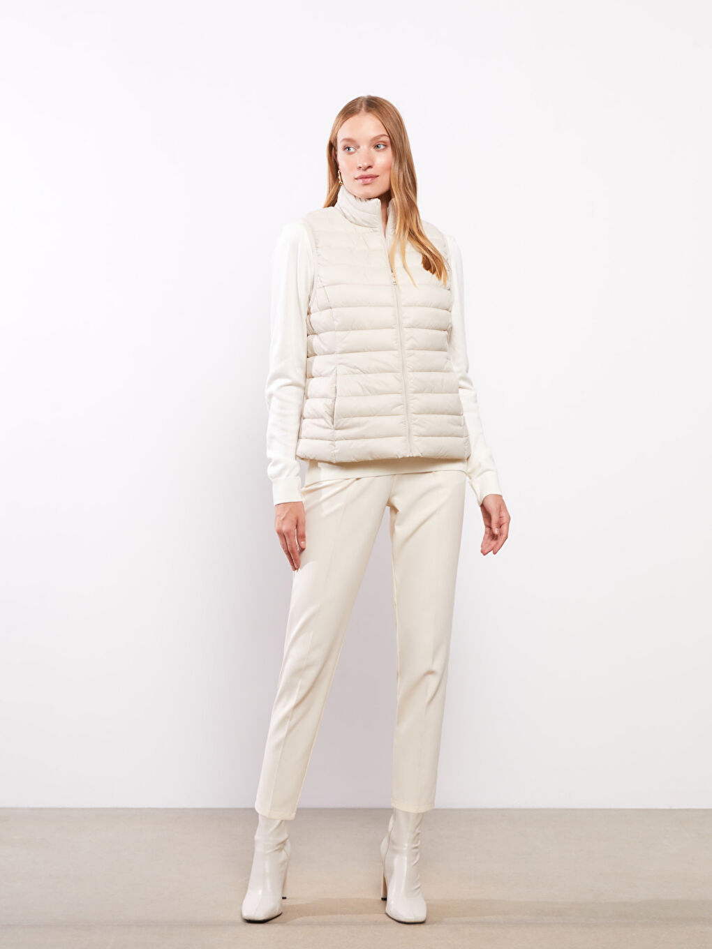 Bej Kadın Dik Yaka Düz Şişme Yelek-2