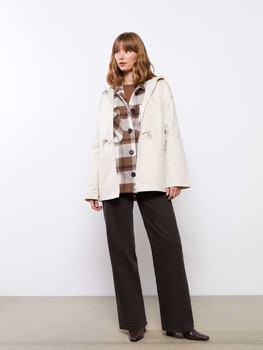 LCWAIKIKI Classic Women's Hooded Plain Coat -S30618Z8-S0L
