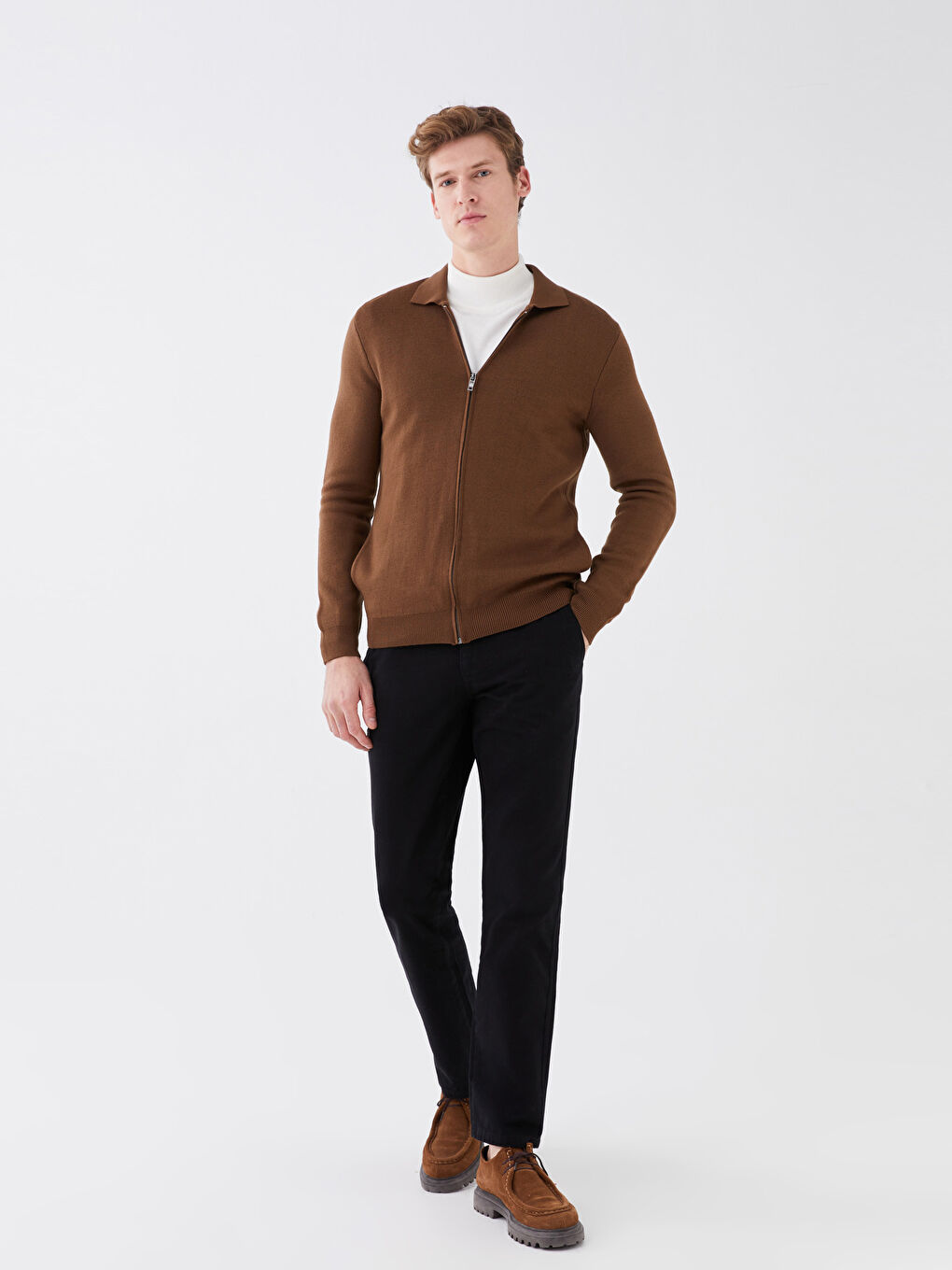 بنطلون تشينو واسع ومريح - للرجال